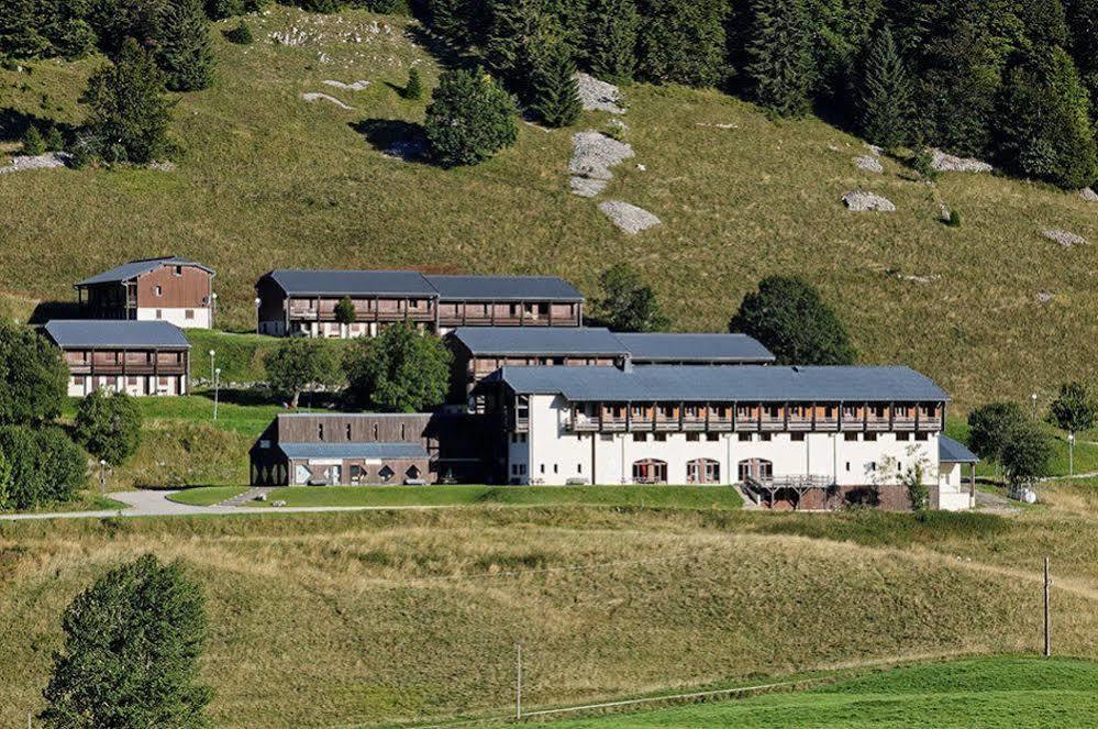 Hôtel Club Le Risoux Bois-dʼAmont Exterior foto
