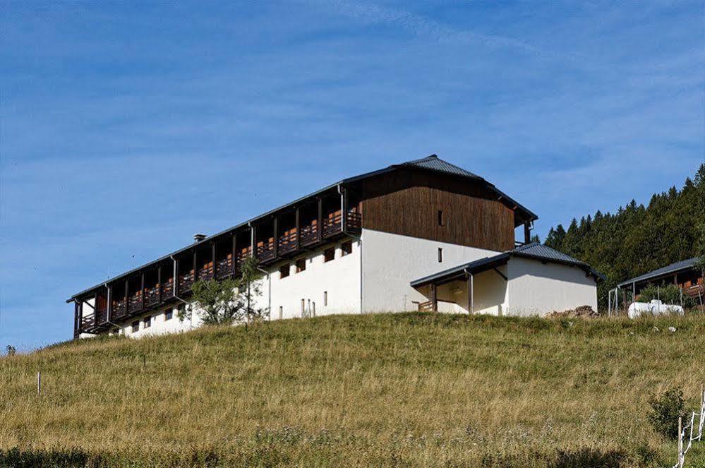 Hôtel Club Le Risoux Bois-dʼAmont Exterior foto
